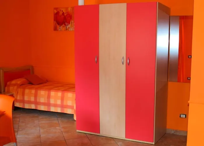 Al Chiaro Di Luna Paola