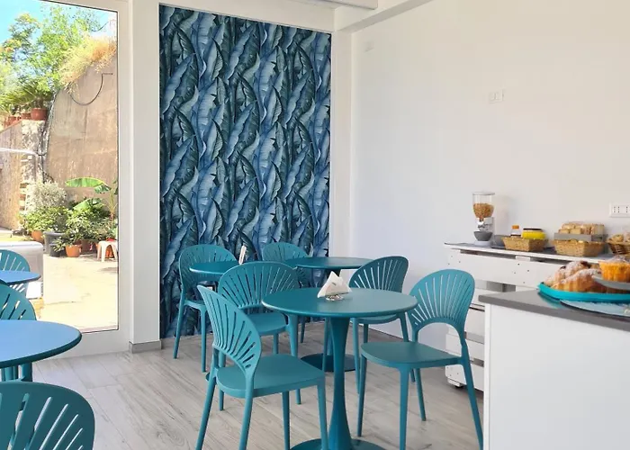 Al Chiaro Di Luna 3*