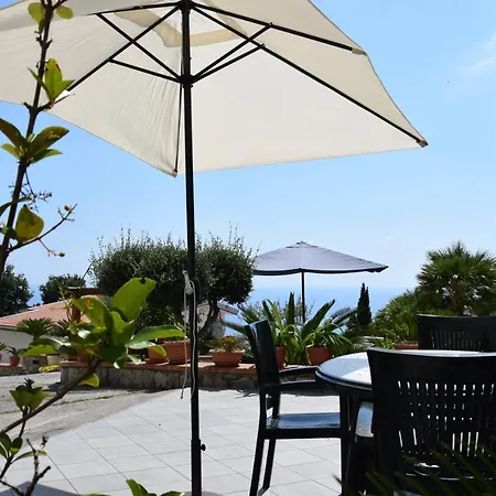 Al Chiaro Di Luna Paola