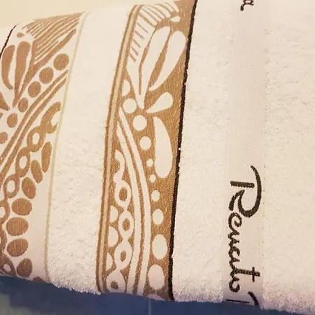 Al Chiaro Di Luna 3*