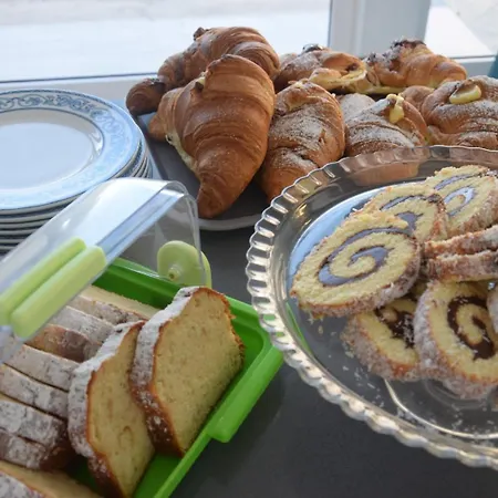 Oda ve Kahvaltı Al Chiaro Di Luna