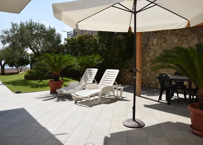 Al Chiaro Di Luna 住宿加早餐酒店 3*