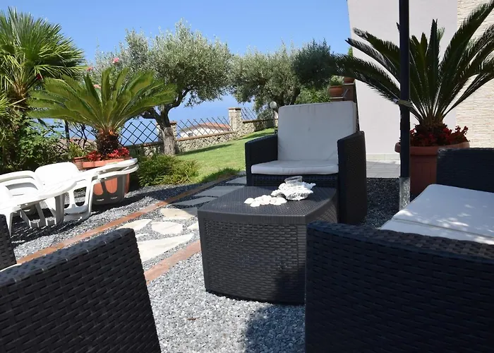 住宿加早餐酒店 Al Chiaro Di Luna 帕奥拉